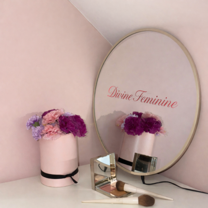 divine_feminie_lustro_dekoracyjne_1