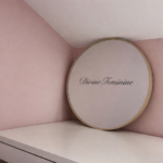 divine_feminie_lustro_dekoracyjne_2